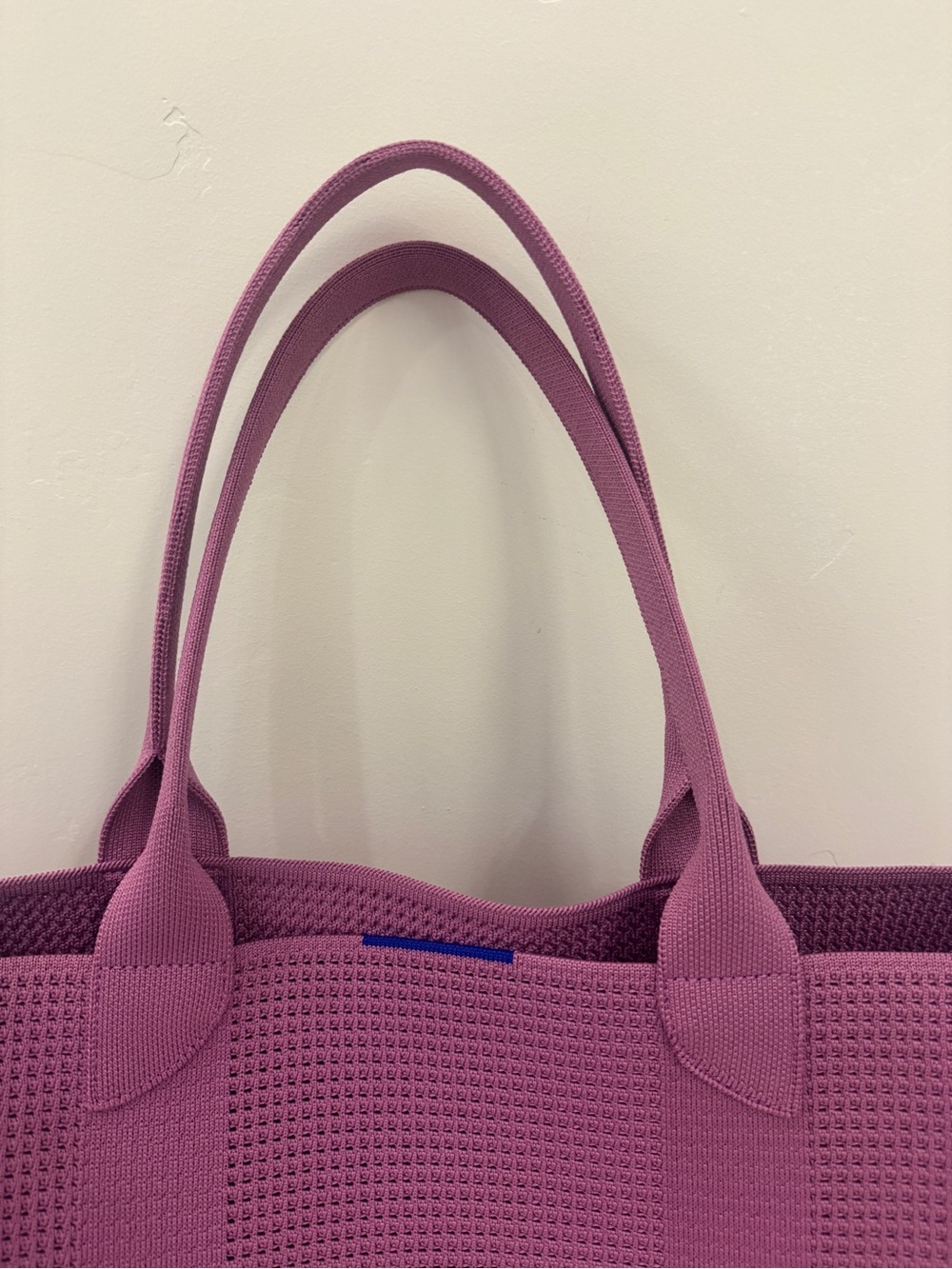 New- Rothy’s Lightweight Tote - Summer Berry - Picture 2 of 6